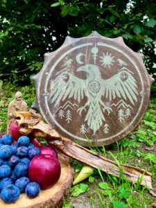 Шаманский бубен со светящимся рисунком Ворона Хугина